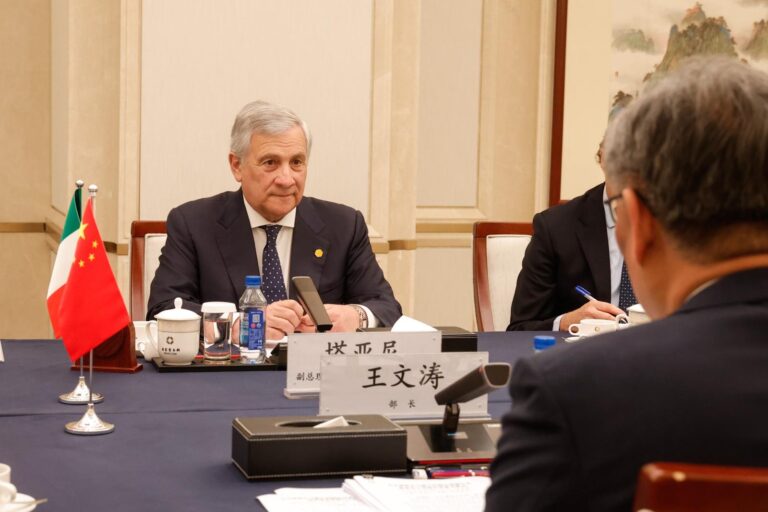 3d746645-8607-429b-acb2-23a28b14cec2