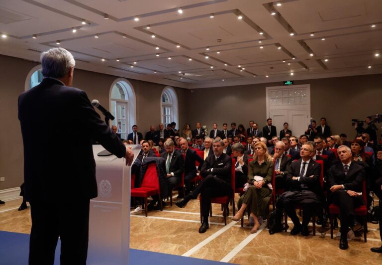 409161e7-eb11-4708-8d5d-6d5229cc326f