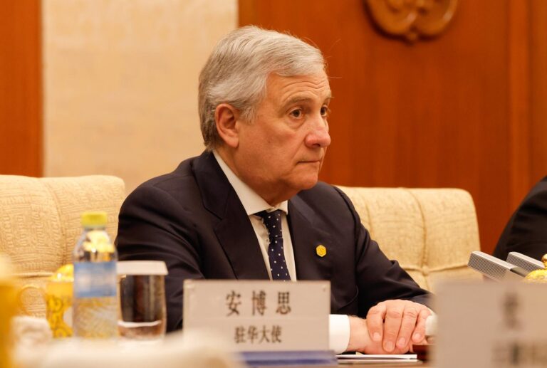 6c677220-2263-494f-b55c-88eaa4596696