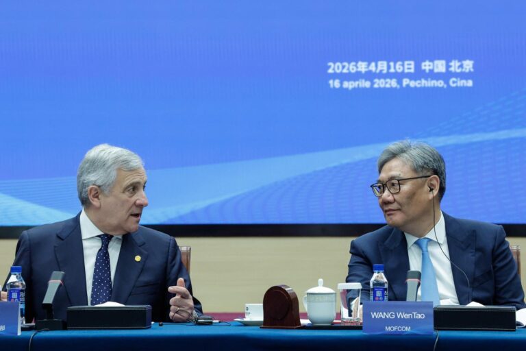 cdf37589-982a-4982-839e-77e2e4e19505