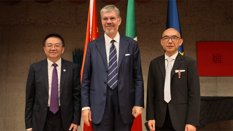 Cerimonia di consegna onorificenza di Cavaliere dell’Ordine della Stella d’Italia al Prof. Zhang Li_14